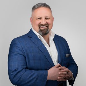 A headshot of Frank Randall.