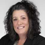 A headshot of Stephanie Kennedy.